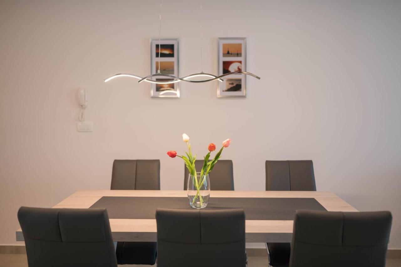 A&V Residence Новиград Екстериор снимка