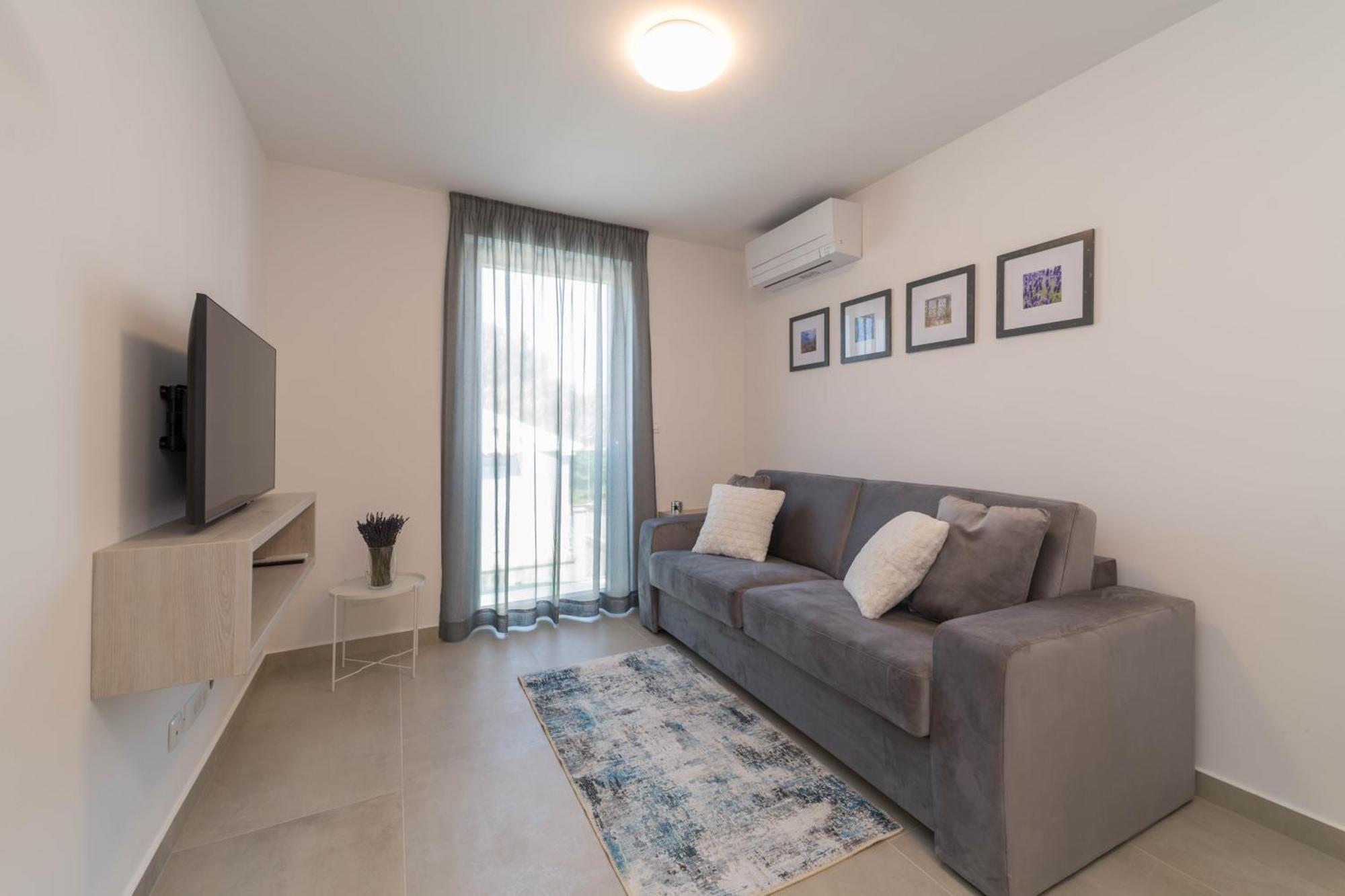 A&V Residence Новиград Стая снимка